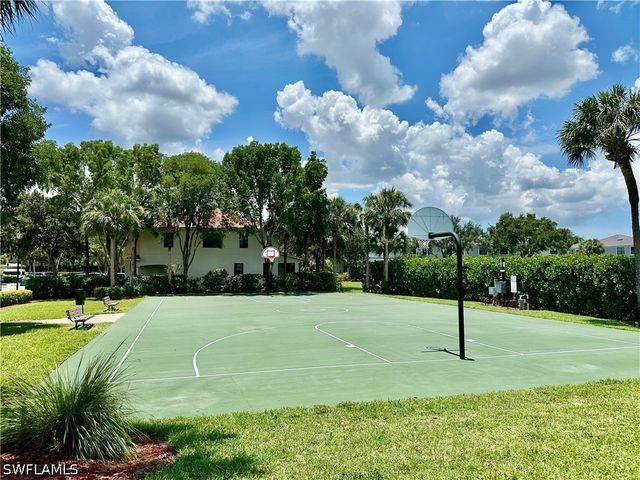 15031 Summit Place CIR 42, Naples, FL 34119