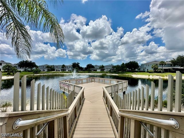 15031 Summit Place CIR 42, Naples, FL 34119
