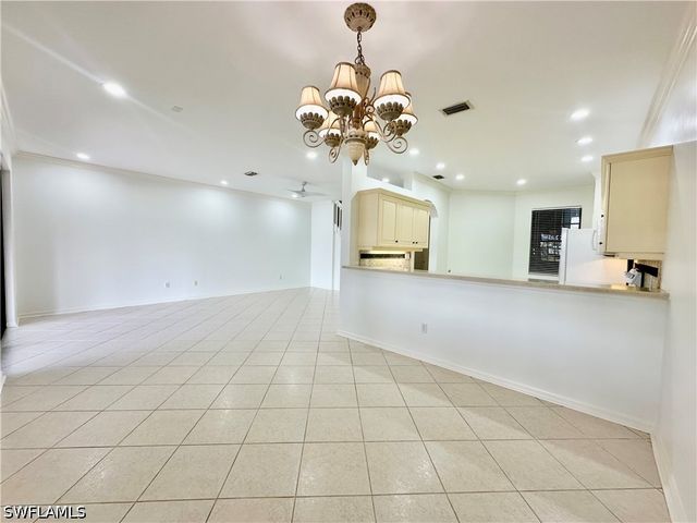 15031 Summit Place CIR 42, Naples, FL 34119
