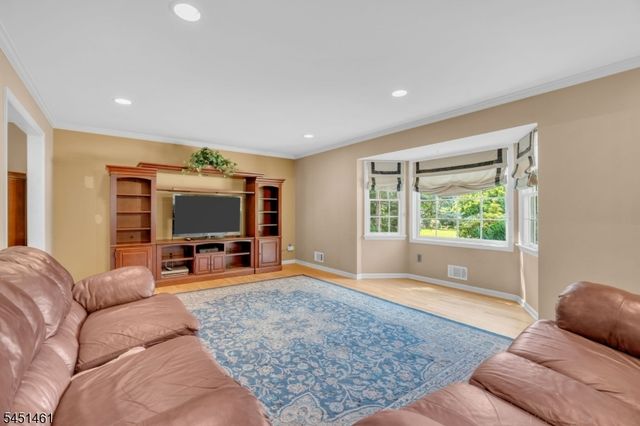452 Lenape Trl, Bridgewater Twp., NJ 08807