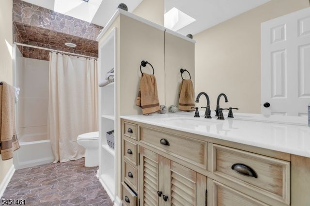 452 Lenape Trl, Bridgewater Twp., NJ 08807