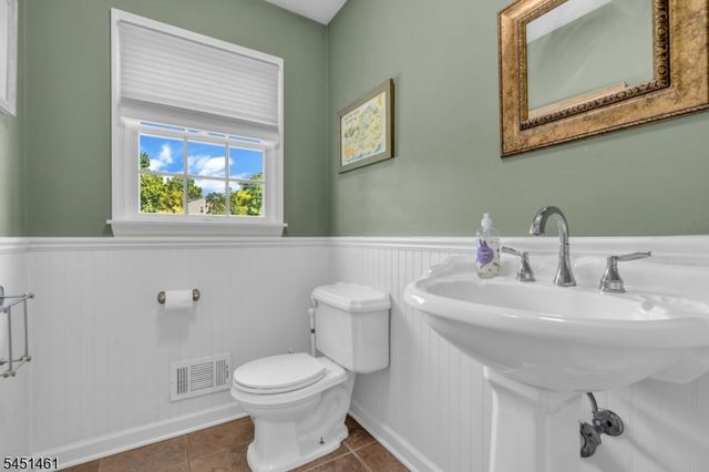 452 Lenape Trl, Bridgewater Twp., NJ 08807