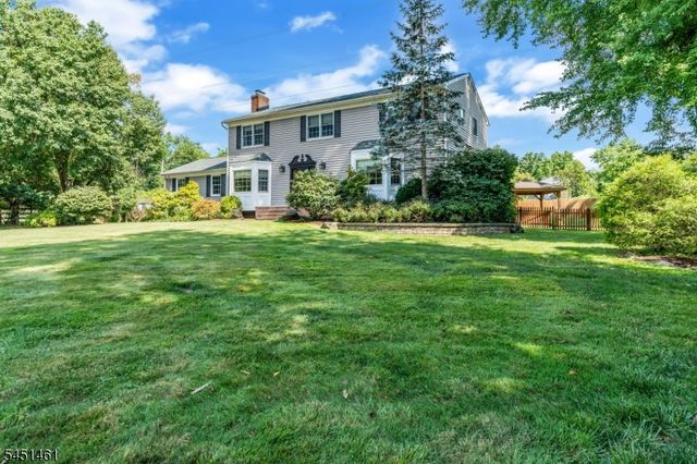 452 Lenape Trl, Bridgewater Twp., NJ 08807