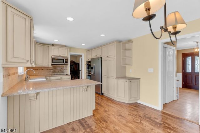 452 Lenape Trl, Bridgewater Twp., NJ 08807
