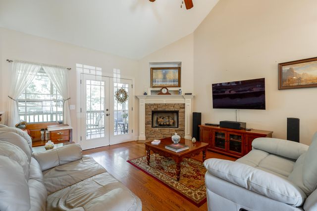 10807 Thatcher Crest Drive, Soddy Daisy, TN 37379