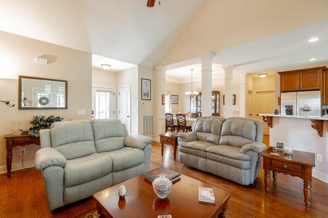 10807 Thatcher Crest Drive, Soddy Daisy, TN 37379