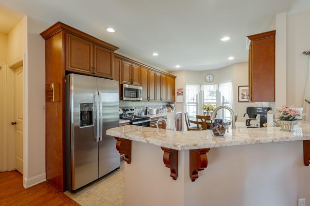 10807 Thatcher Crest Drive, Soddy Daisy, TN 37379