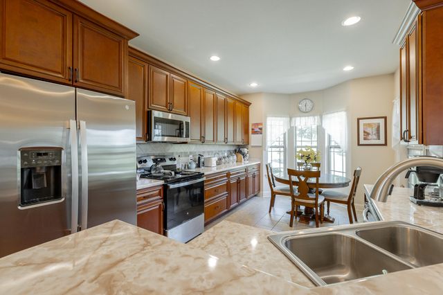 10807 Thatcher Crest Drive, Soddy Daisy, TN 37379