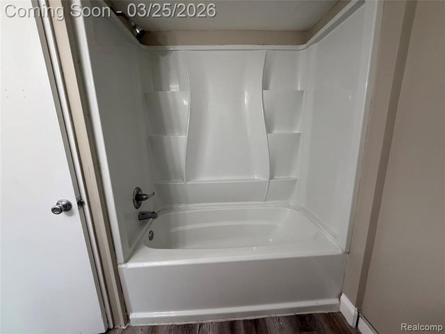 19071 Toepfer Drive, Eastpointe, MI 48021