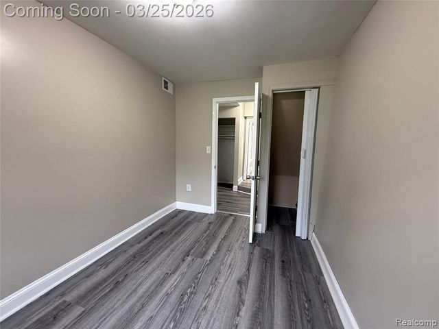19071 Toepfer Drive, Eastpointe, MI 48021