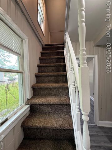 19071 Toepfer Drive, Eastpointe, MI 48021