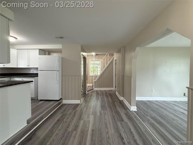 19071 Toepfer Drive, Eastpointe, MI 48021