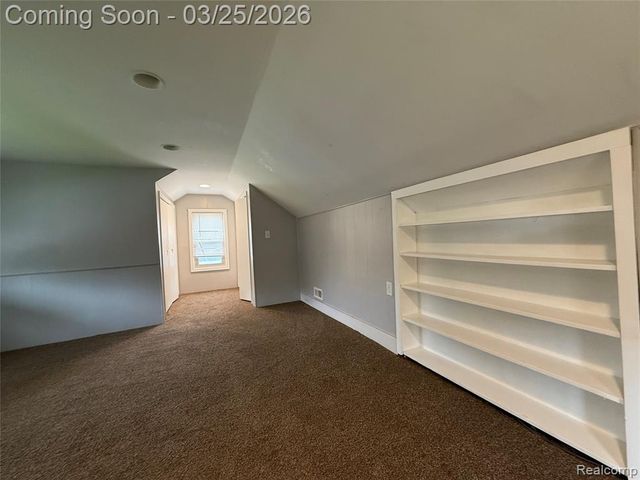 19071 Toepfer Drive, Eastpointe, MI 48021