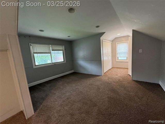 19071 Toepfer Drive, Eastpointe, MI 48021