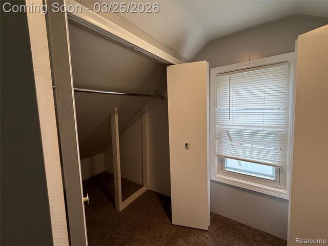 19071 Toepfer Drive, Eastpointe, MI 48021