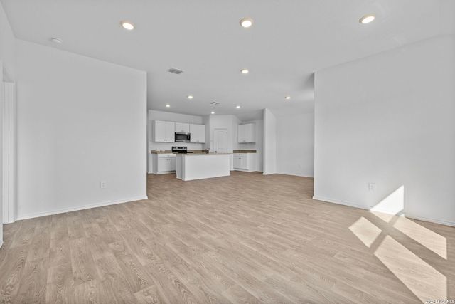 333 Cottonmouth, Seguin, TX 78155