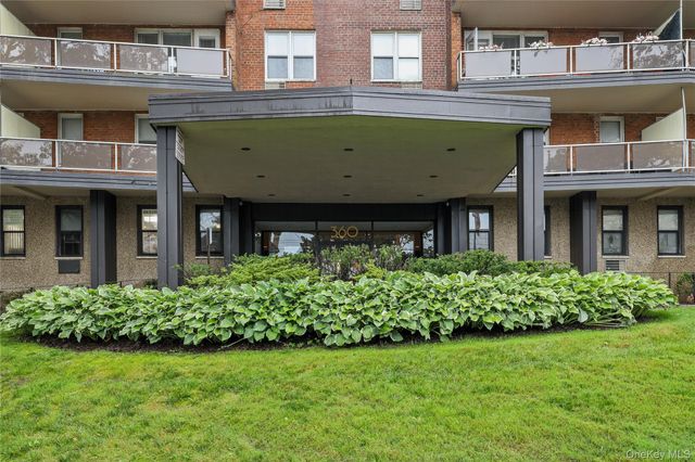 360 Westchester Avenue 503, Port Chester, NY 10573