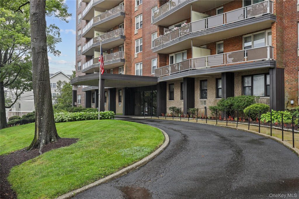 360 Westchester Avenue 503, Port Chester, NY 10573 — photo 2