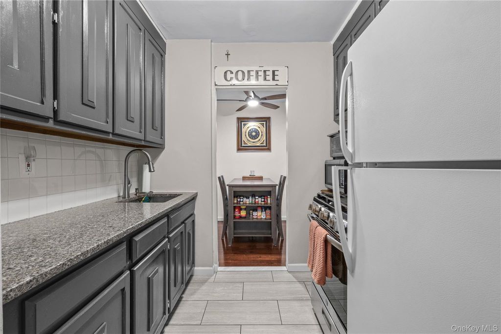 360 Westchester Avenue 503, Port Chester, NY 10573 — photo 3