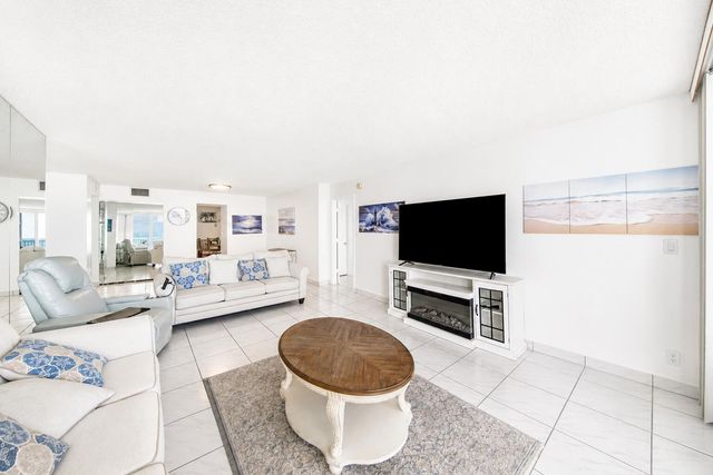 1370 S Ocean Boulevard 1703, Pompano Beach, FL 33062