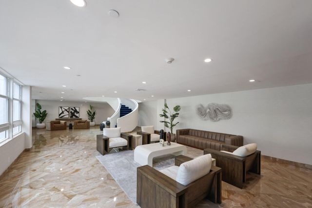 1370 S Ocean Boulevard 1703, Pompano Beach, FL 33062