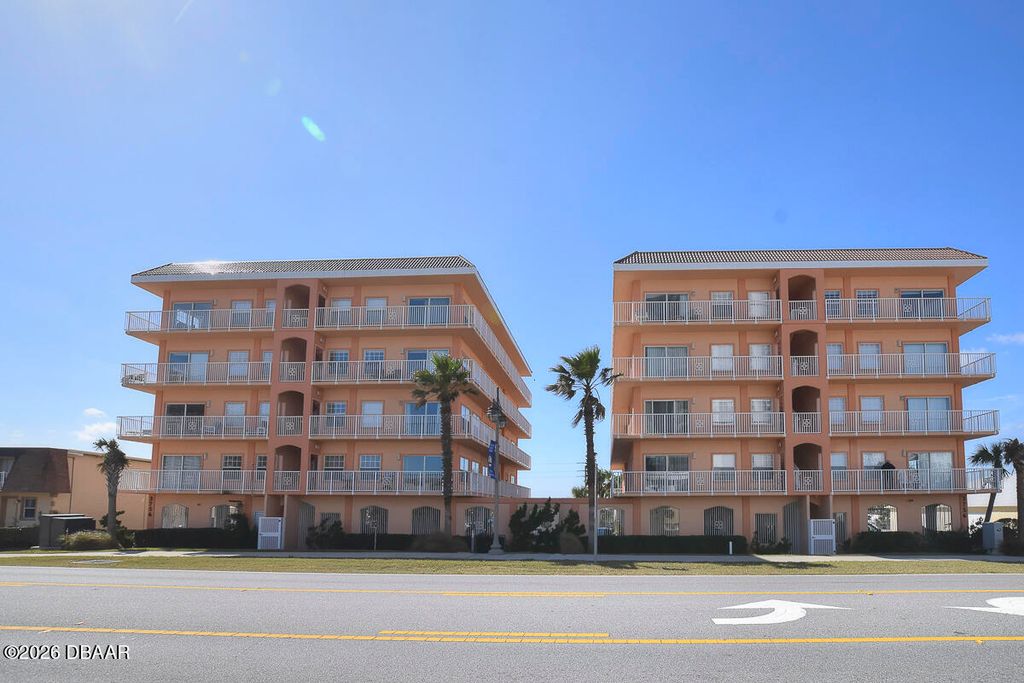 3756 S Atlantic Ave Unit 104, Daytona Beach Shores, FL 32118