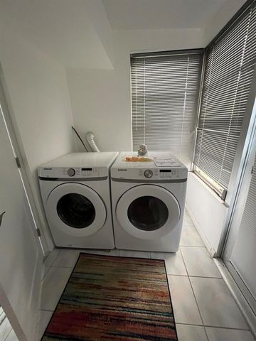 114 Waterford E 114, Delray Beach, FL 33446