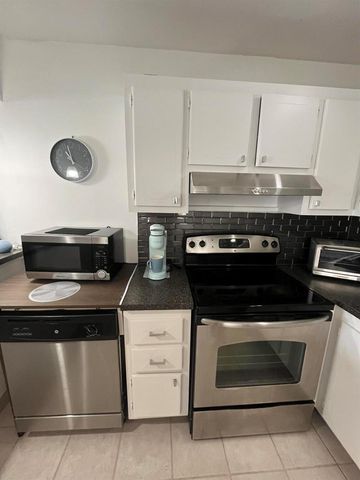 114 Waterford E 114, Delray Beach, FL 33446