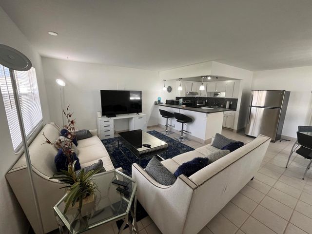 114 Waterford E 114, Delray Beach, FL 33446