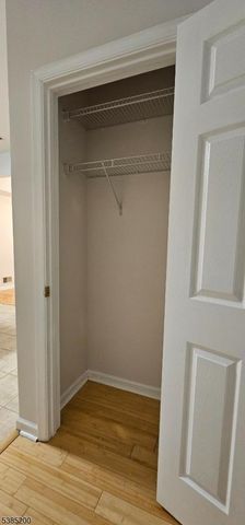 60 Forest Dr 60, Piscataway Twp., NJ 08854