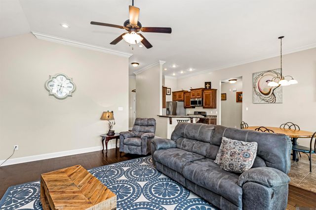 3250 Orleans Quarters Dr, Brusly, LA 70719