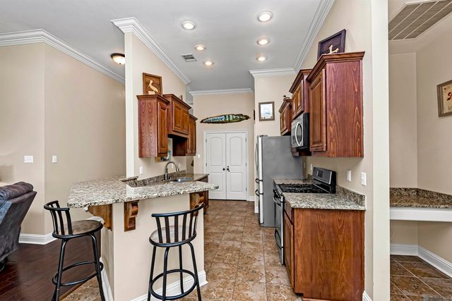 3250 Orleans Quarters Dr, Brusly, LA 70719