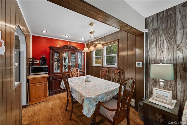 113 6th Street, New Hyde Park, NY 11040