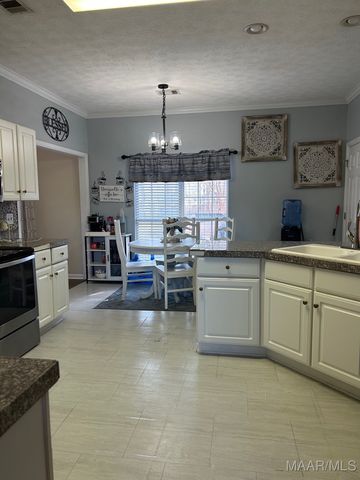 110 POPLAR GROVE Drive, Wetumpka, AL 36092