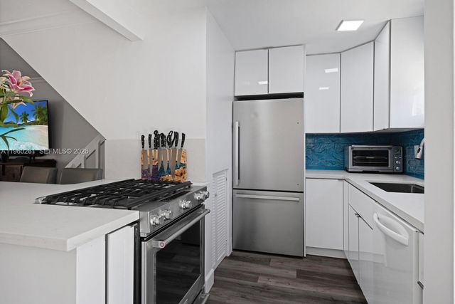 8512 SW 103rd Ave, Miami, FL 33173