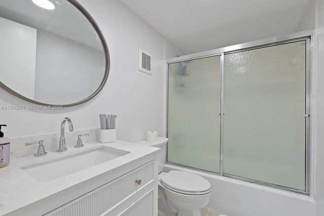 8512 SW 103rd Ave, Miami, FL 33173