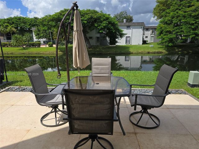 8512 SW 103rd Ave, Miami, FL 33173