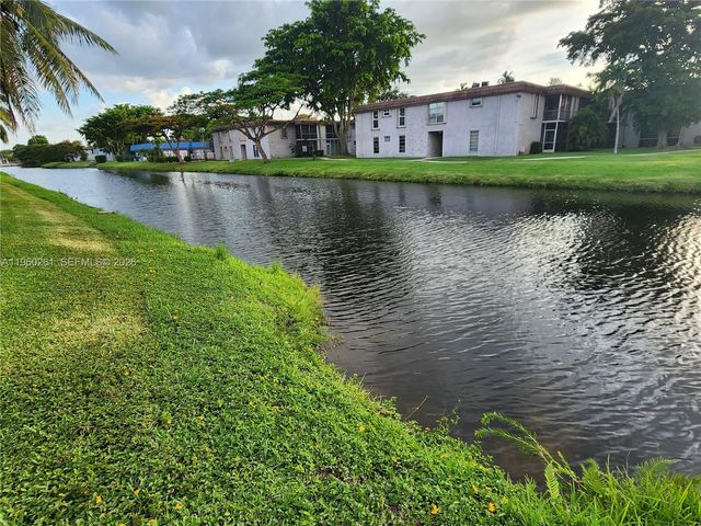 8512 SW 103rd Ave, Miami, FL 33173