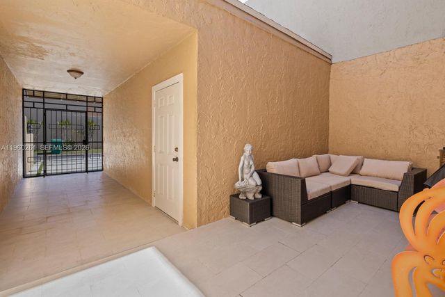 8512 SW 103rd Ave, Miami, FL 33173