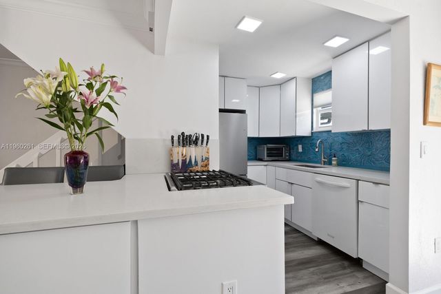 8512 SW 103rd Ave, Miami, FL 33173