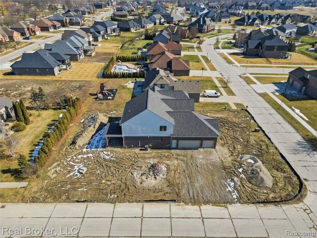 35957 Windridge Drive, New Baltimore, MI 48047