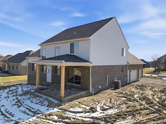 35957 Windridge Drive, New Baltimore, MI 48047
