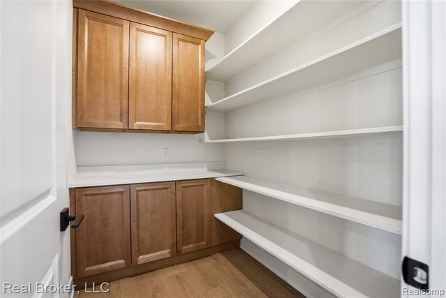 35957 Windridge Drive, New Baltimore, MI 48047