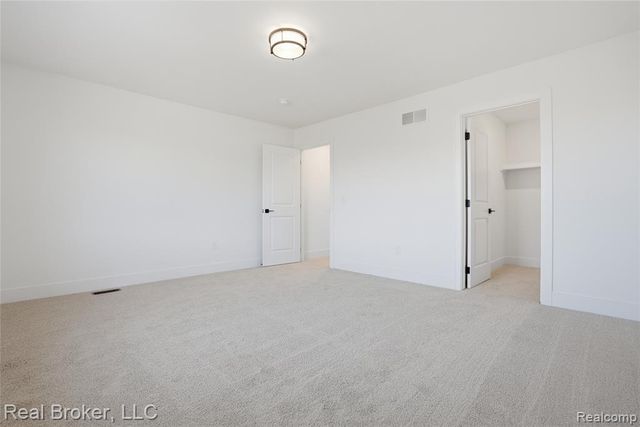 35957 Windridge Drive, New Baltimore, MI 48047
