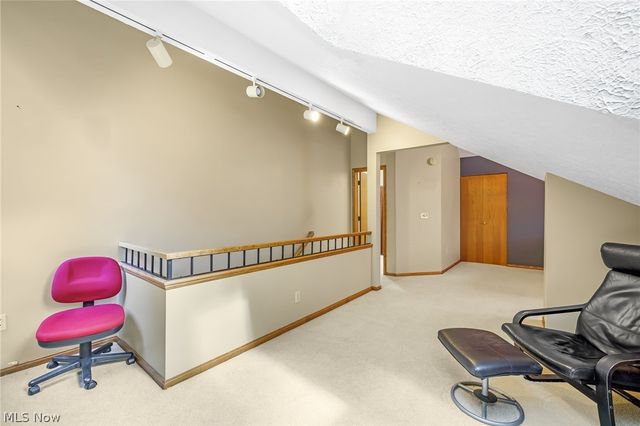 593 Meredith Lane, Cuyahoga Falls, OH 44223