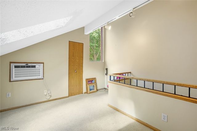 593 Meredith Lane, Cuyahoga Falls, OH 44223