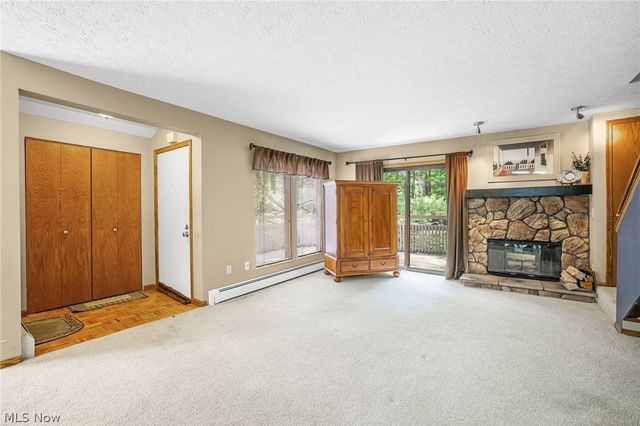 593 Meredith Lane, Cuyahoga Falls, OH 44223