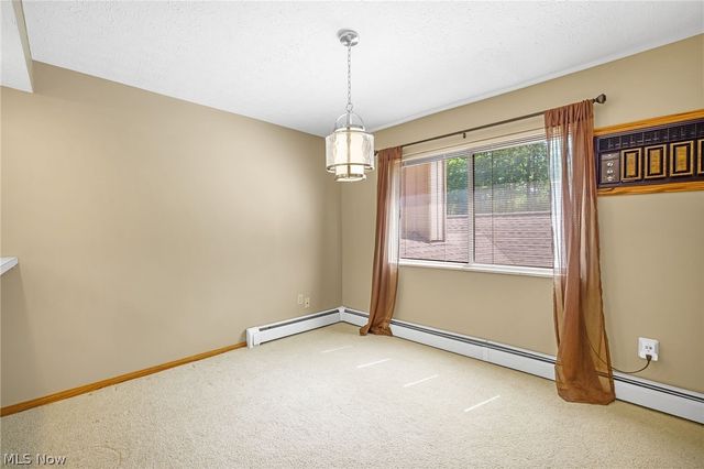 593 Meredith Lane, Cuyahoga Falls, OH 44223