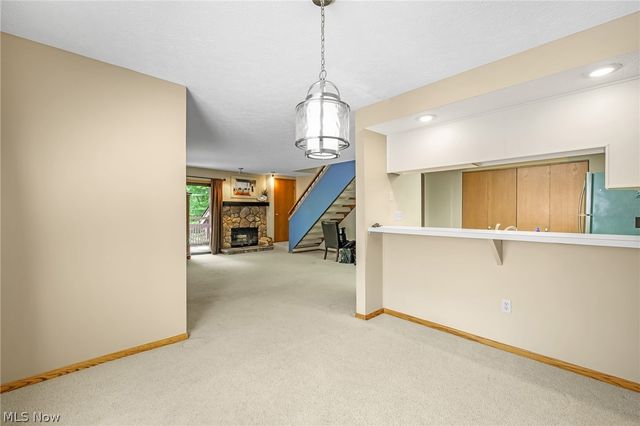 593 Meredith Lane, Cuyahoga Falls, OH 44223