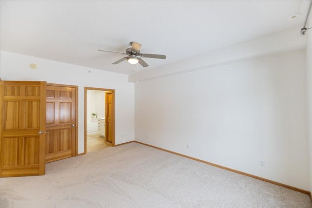 13930 54th Avenue N 1, Plymouth, MN 55446